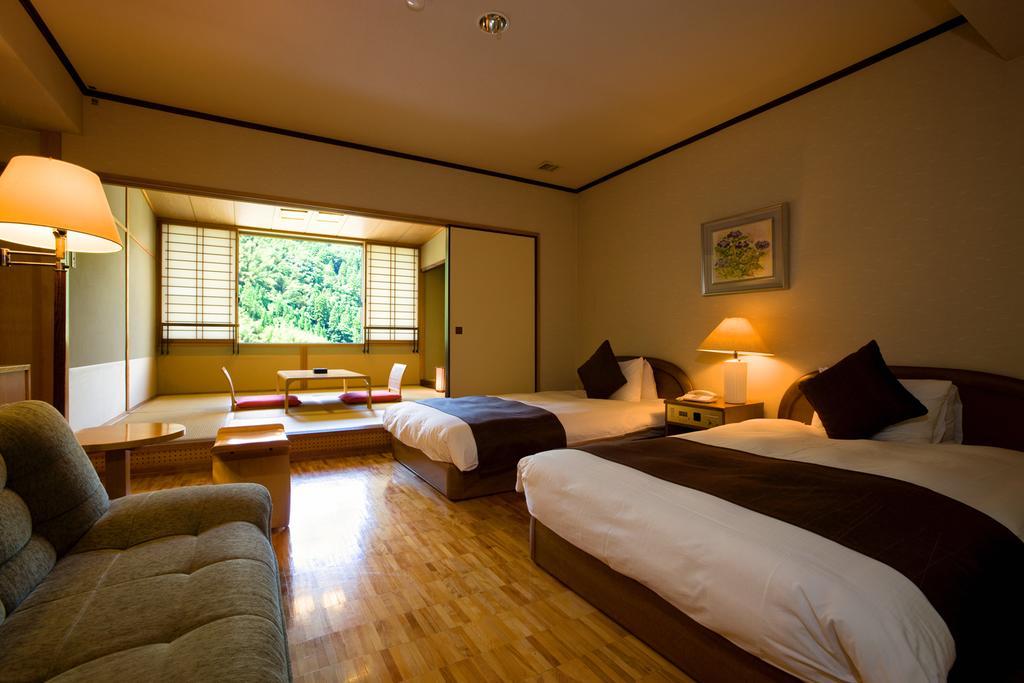 Hotel Shinshiyo Hita Exterior foto